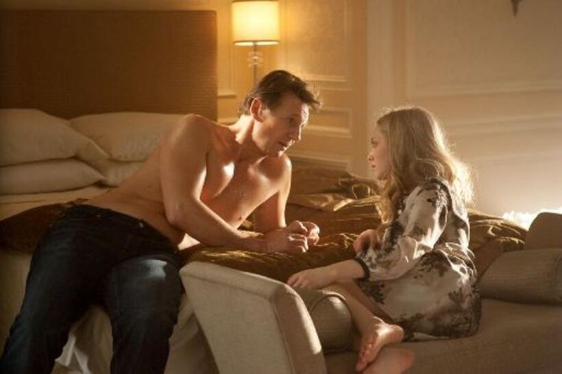 Liam Neeson as David Stewart and Amanda Seyfried as Chloe in "Chloe."