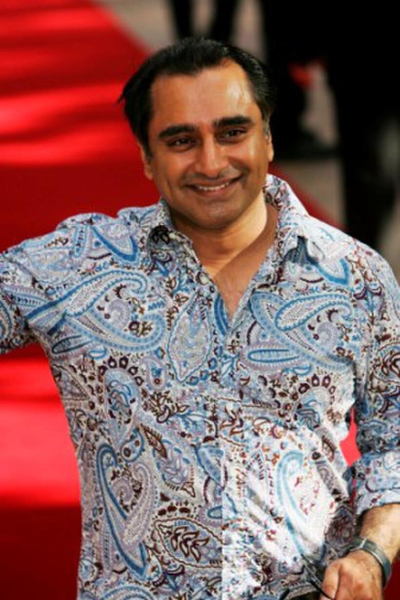 Sanjeev Bhaskar at the UK premiere of "War Of The Worlds."