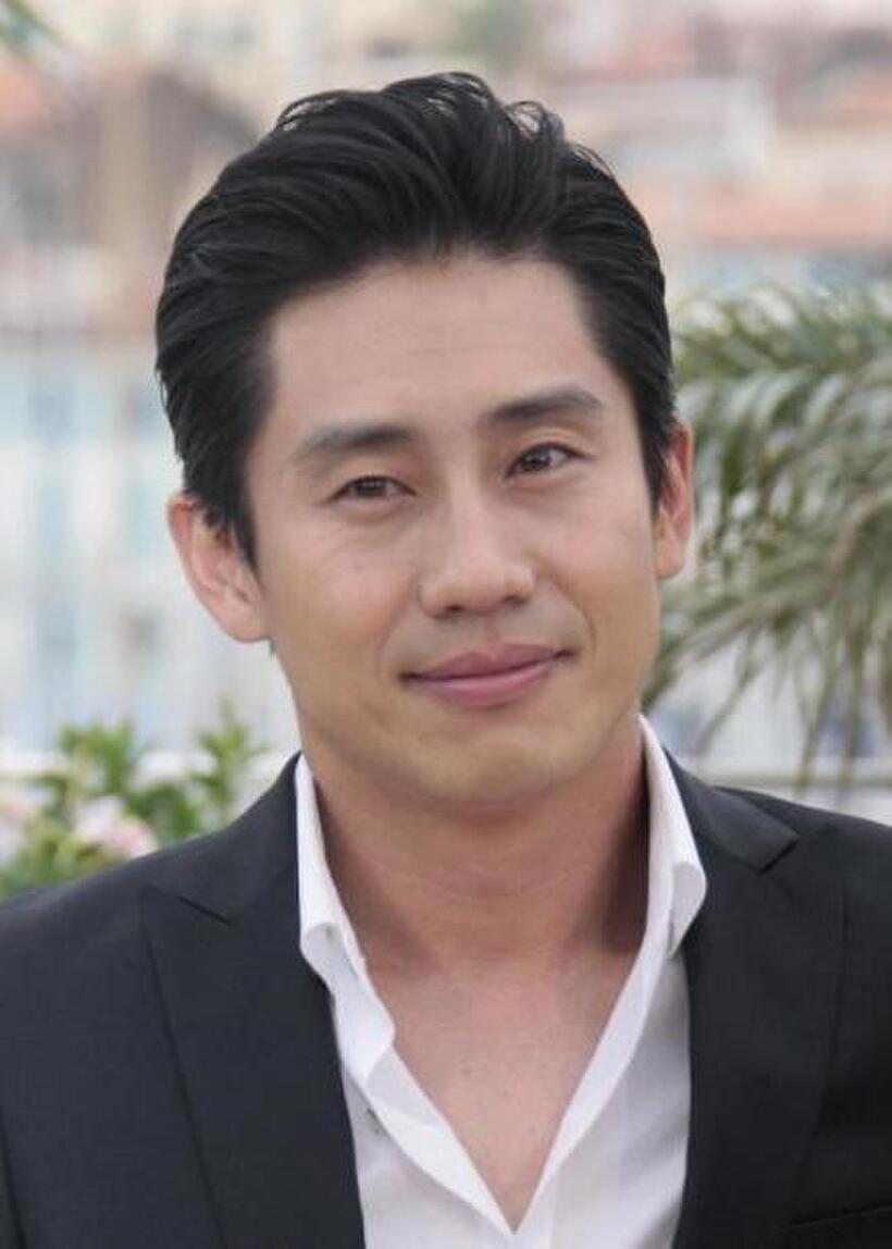 Shin Ha-kyun at the photocall of "Thirst" during the 62nd Cannes Film Festival.