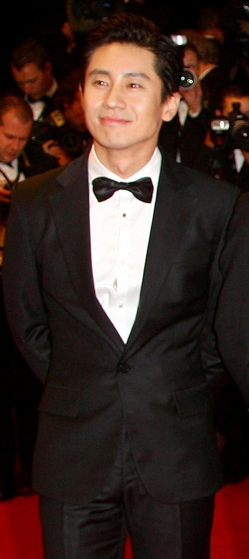 Shin Ha-kyun at the premiere of "Thirst" during the 62nd International Cannes Film Festival.