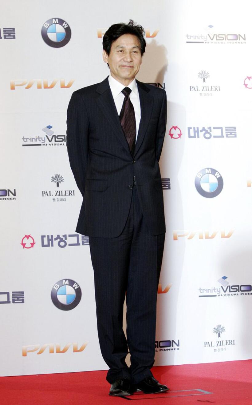 Ahn Sung-ki at the 43rd Annual Daejong Film Festival.