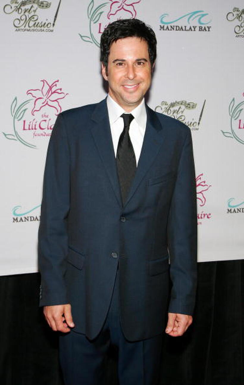 Jonathan Silverman at the Lili Claire Foundation fundraiser.