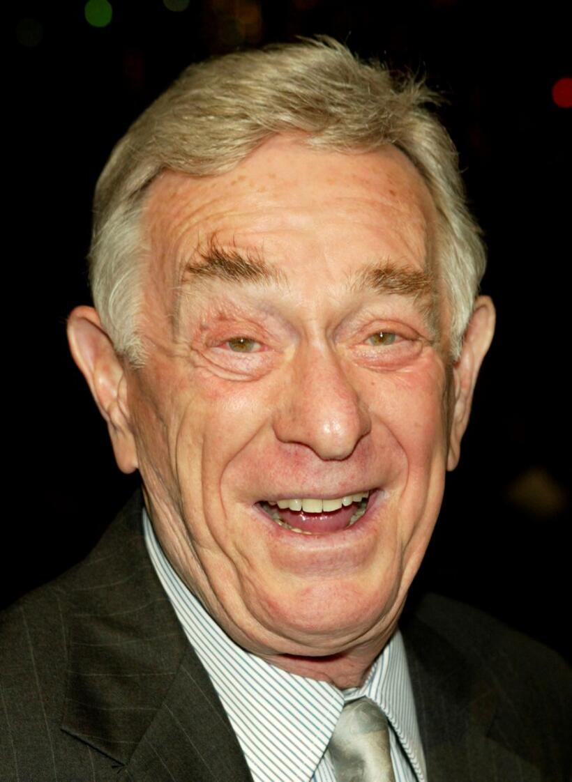 Shelley Berman at the premiere of "Meet the Fockers".