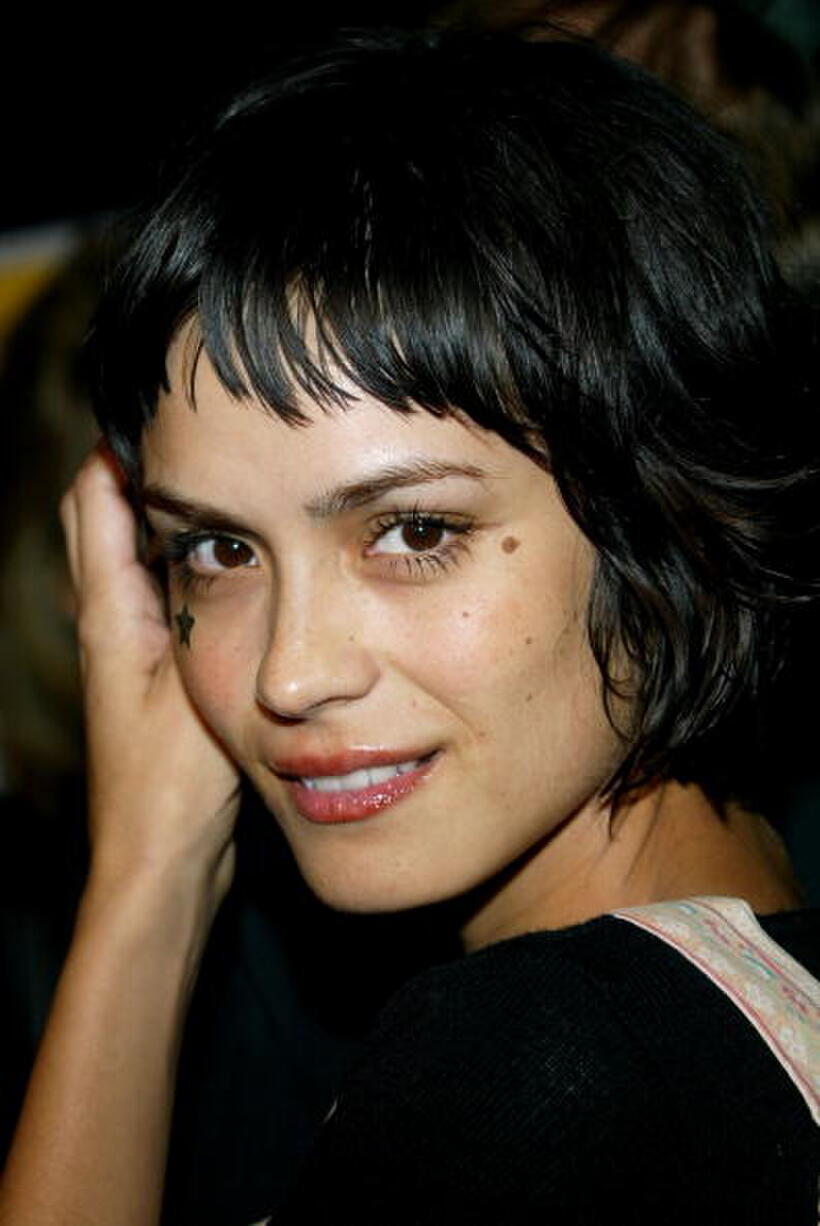 Shannyn Sossamon at the Kiss Kiss Bang Bang" premiere.