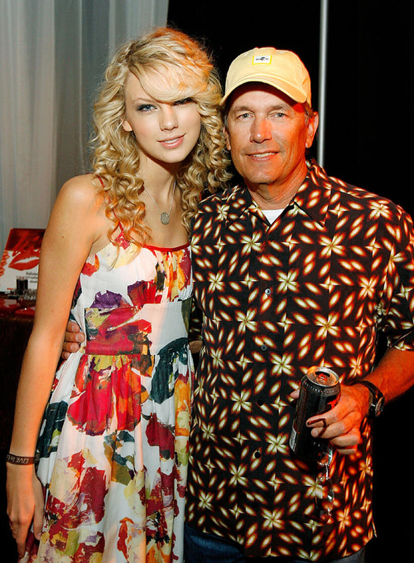 Taylor Swift and George Strait at the Distinctive Assets gift lounge during the Academy of Country Music Awards in Nevada.