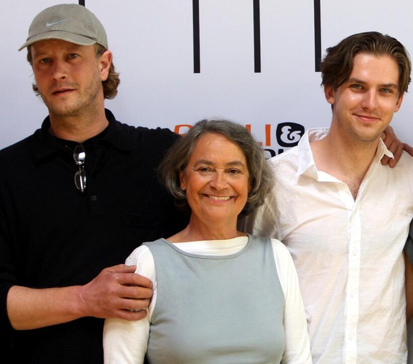 Kai Wessel, Monica Bleibtreu and Dan Stevens at the photocall of "Hilde."