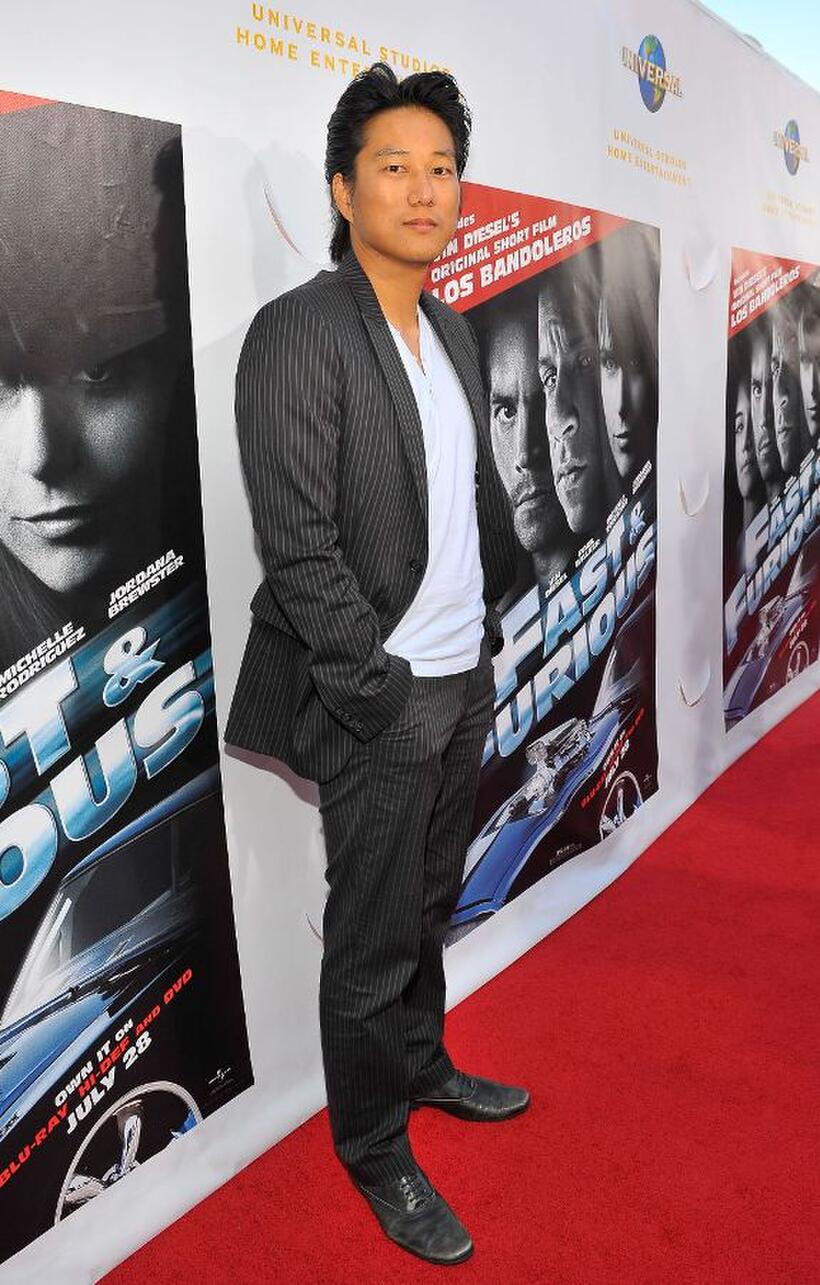 Kang Sung at the premiere of "Los Bandoleros."