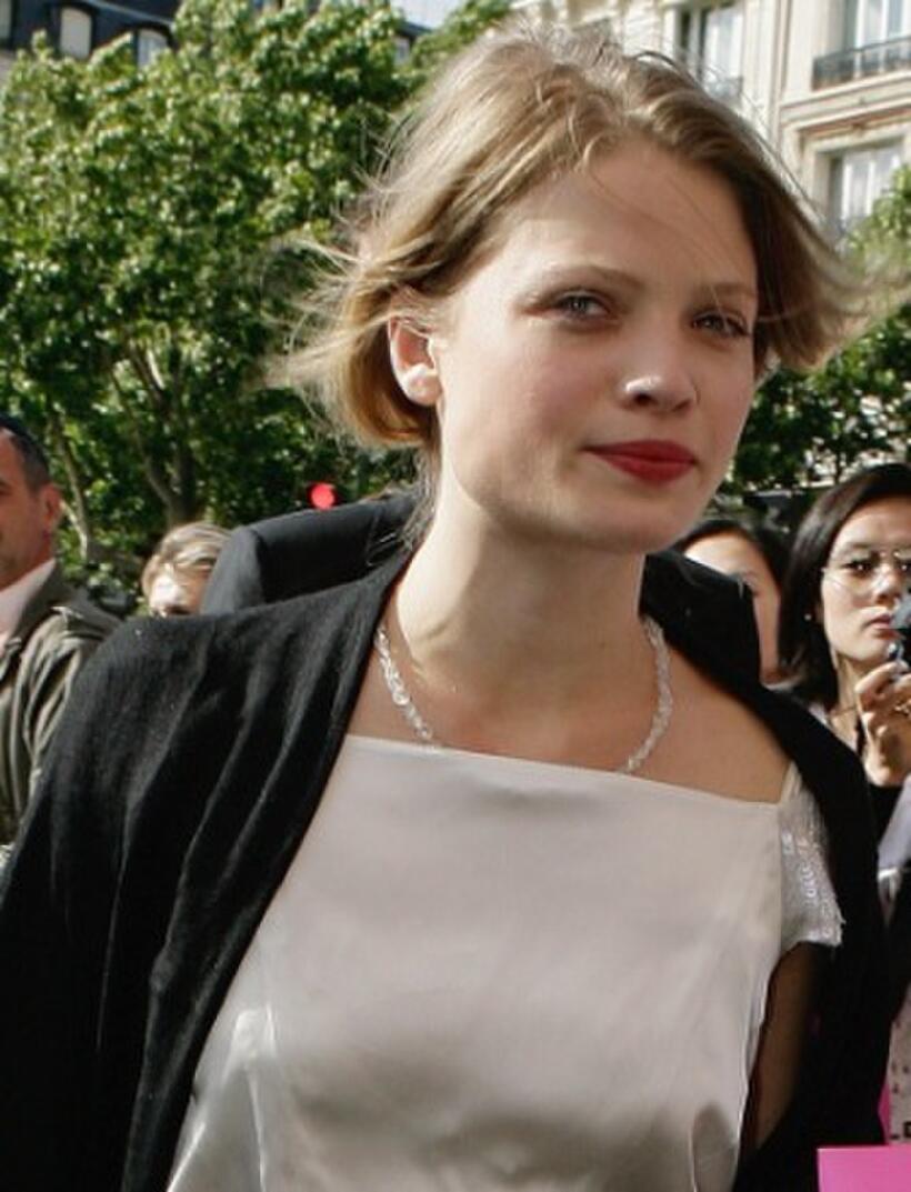 Melanie Thierry at the Giorgio Armani Prive Fall/Winter 2007-08 Haute Couture collection show.