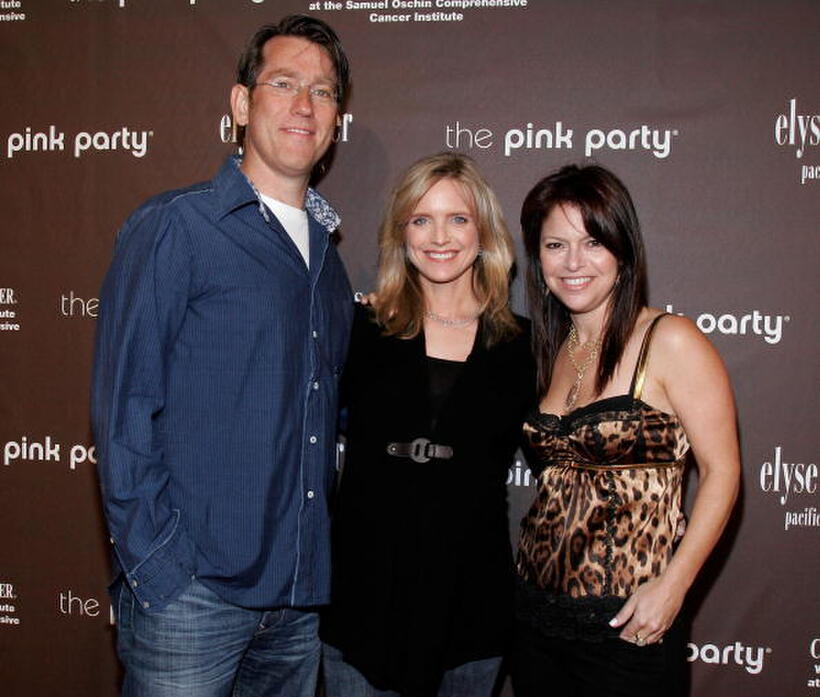 Roger Fishman, Courtney Thorne-Smith and Elyse Walker at the Pink Party To Benefit Cedar-Sinai Women's Cancer Research Institute.
