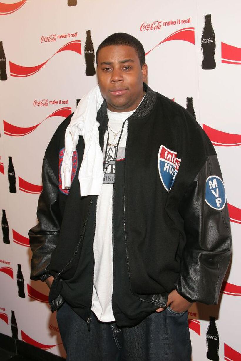 Kenan Thompson at the Coca Cola Make It Real party.