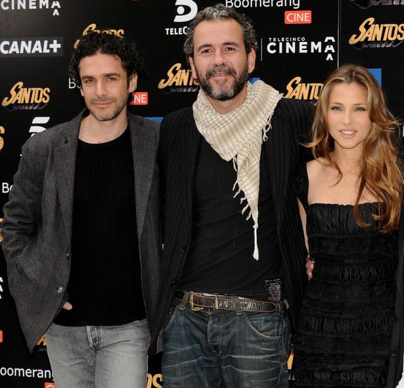 Leonardo Sbaraglia, Guillermo Toledo and Elsa Pataky at the photocall of "Santos."