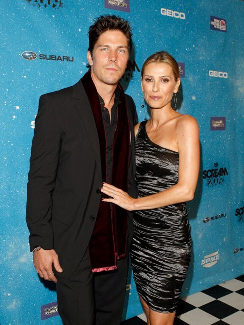 Michael Trucco and Sandra Hess at the Spike TV's Scream 2009.