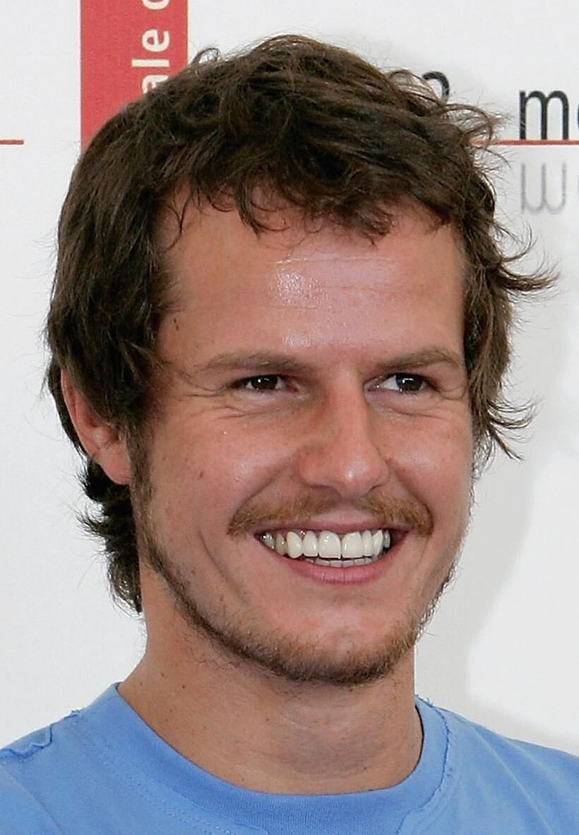 Ricardo Trepa at the photocall of "Espelho Magico" during the 62nd Venice Film Festival.