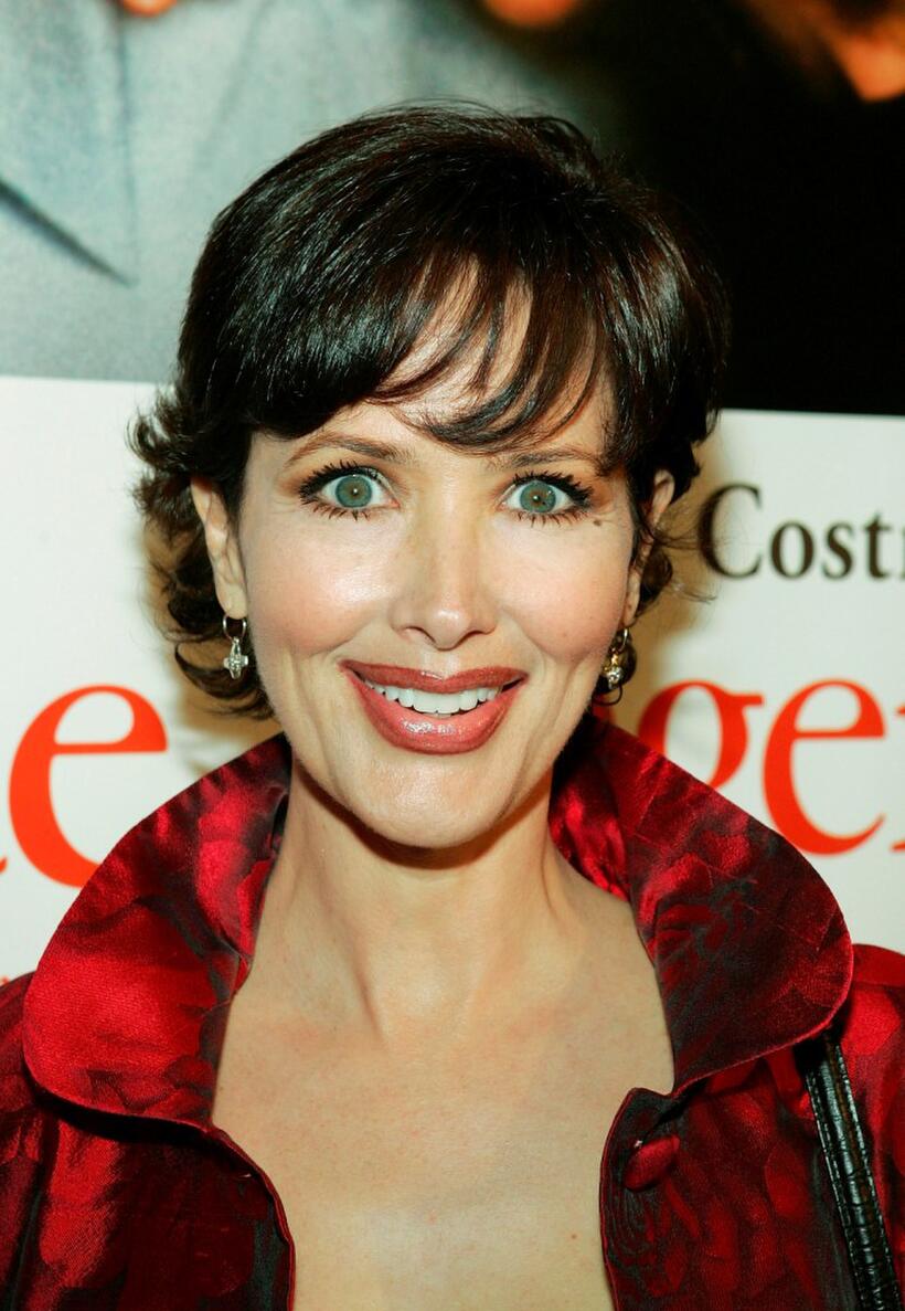 Janine Turner at the premiere of the "The Upside of Anger."
