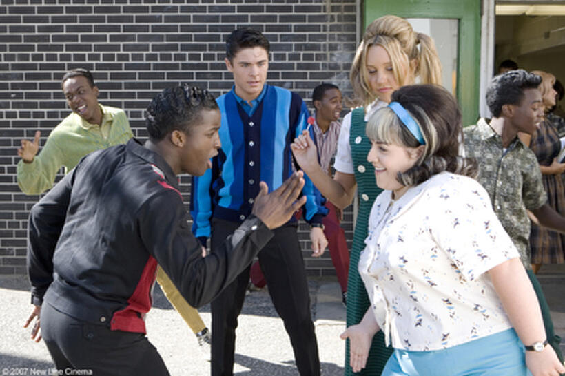 Elijah Kelley, Zac Efron as Link Larkin, Amanda Bynes as Penny Pingleton and Nikki Blonsky in "Hairspray."