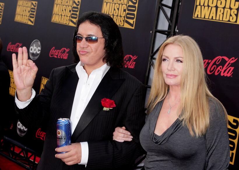 Shannon Tweed and Gene Simmons at the 2007 American Music Awards.