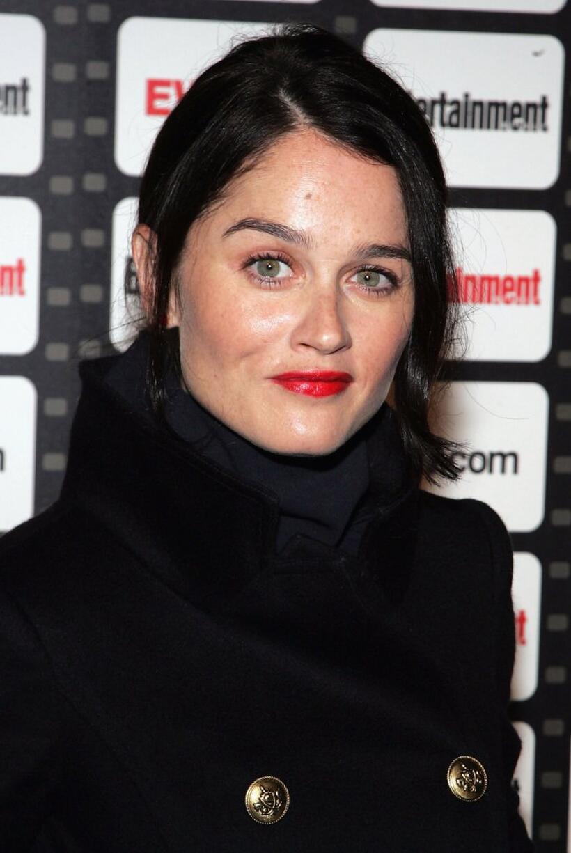 Robin Tunney at the Entertainment Weekly Magazine party Celebrating the 2006 photo issue.