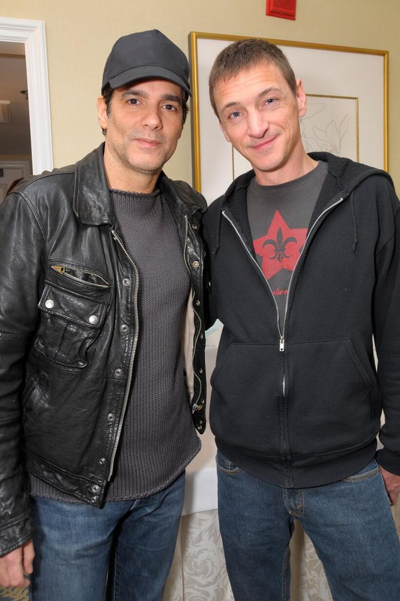 Yul Vazquez and John Hawkes at the 2008 SAG Awards.