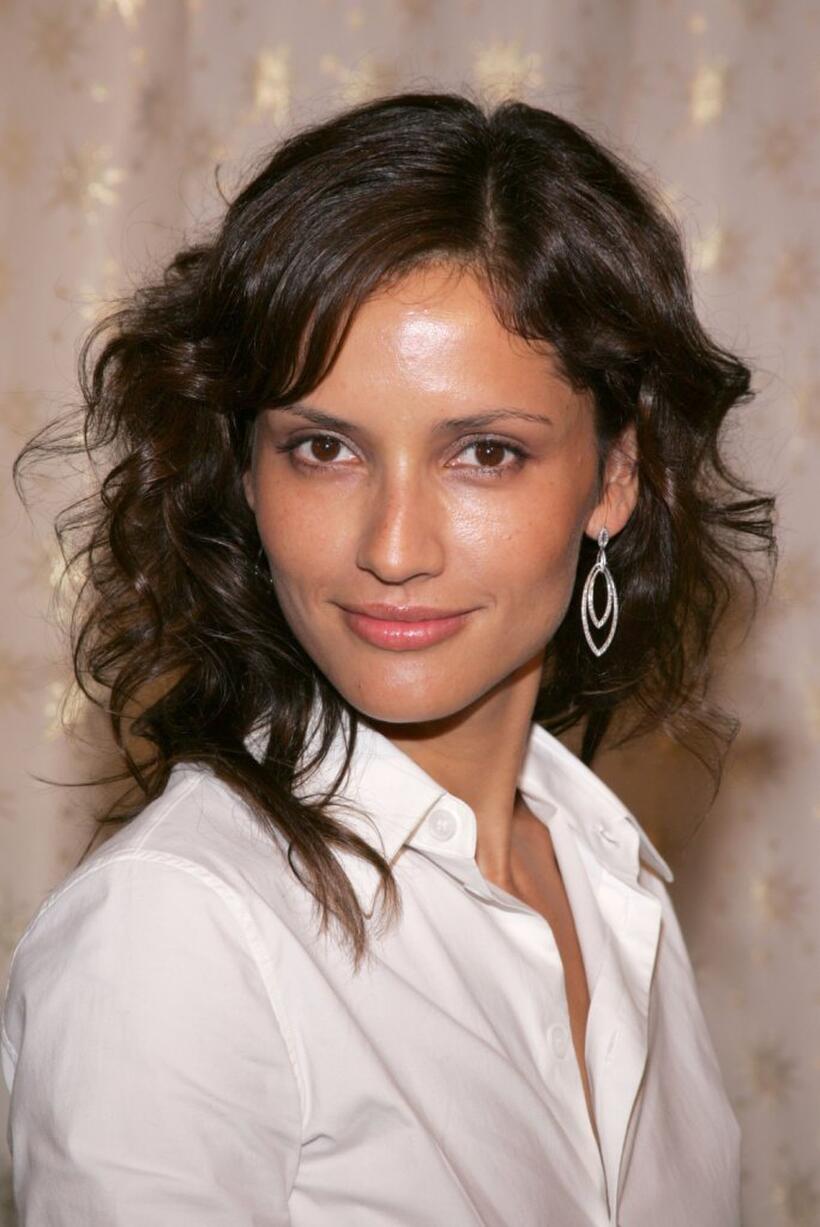 Leonor Varela at the Diamond Information Center and InStyle Magazine Golden Globe Diamond Fashion preview.