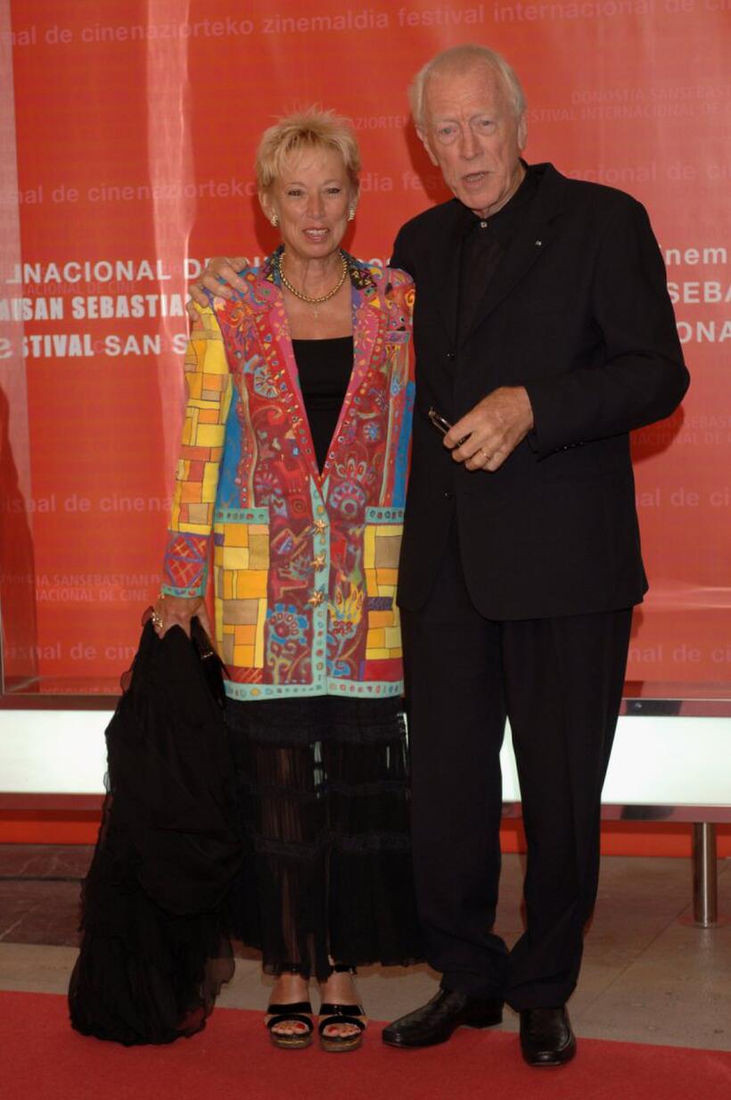 Max von Sydow and Catherine at the 54th San Sebastian Film Festival.