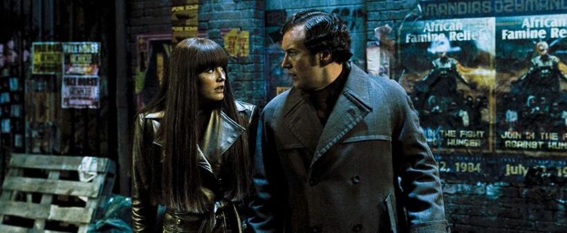 Malin Akerman as Laurie Jupiter and Patrick Wilson as Dan Dreiberg in "Watchmen."