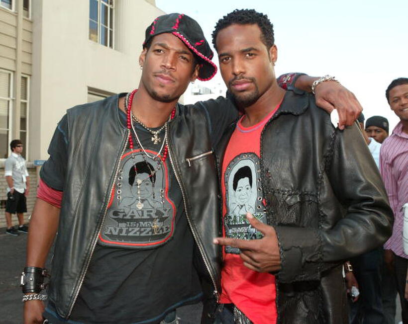 Marlon Wayans and Shawn Wayans at the 2004 MTV Movie Awards.