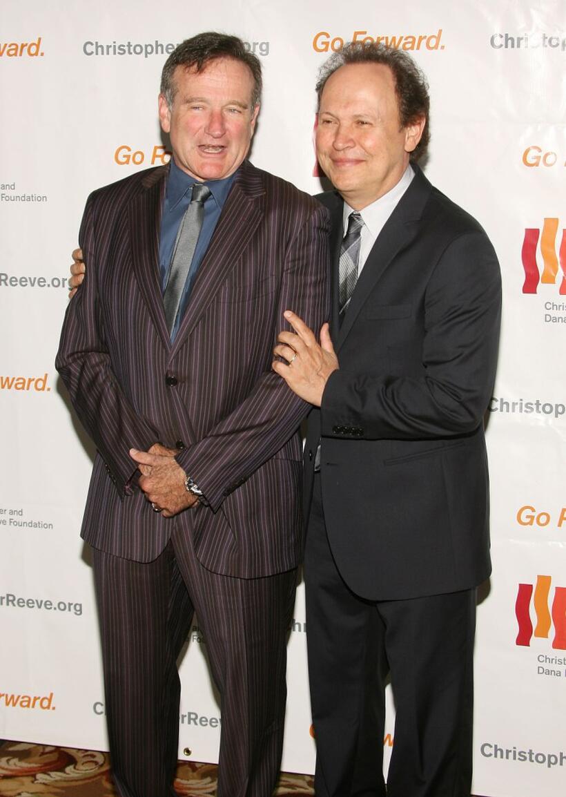 Robin Williams and Billy Crystal at the Christopher and Dana Reeve Third Annual Foundation Los Angeles Gala at the Century Plaza.