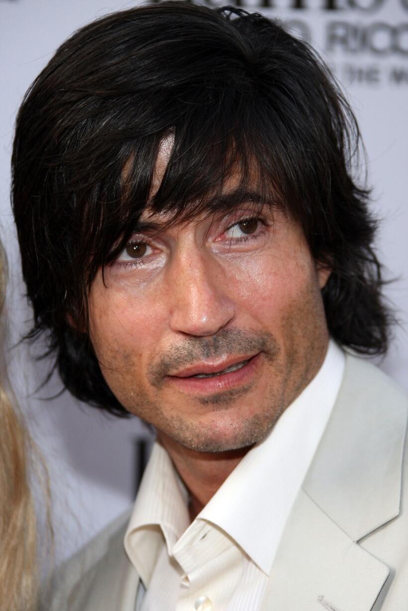 Billy Wirth at the premiere of "El Cantante."
