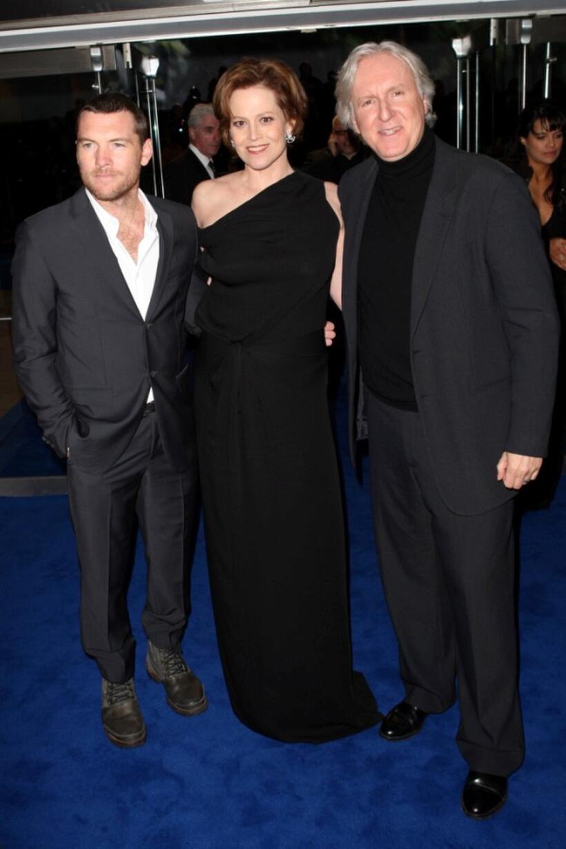 Sam Worthington, Sigourney Weaver and James Cameron at the world premiere of "Avatar."