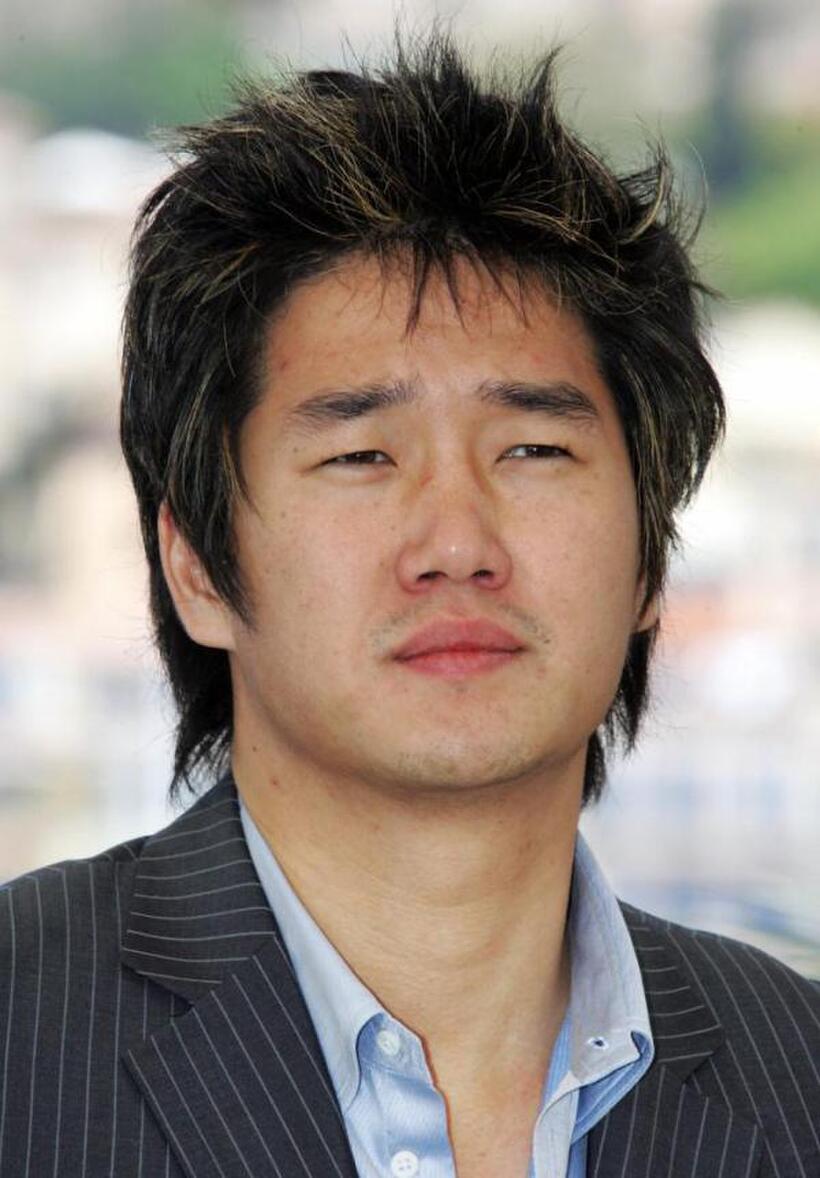 Yoo Ji-Tae at the photocall of "Old Boy" during the 57th Cannes Film Festival.