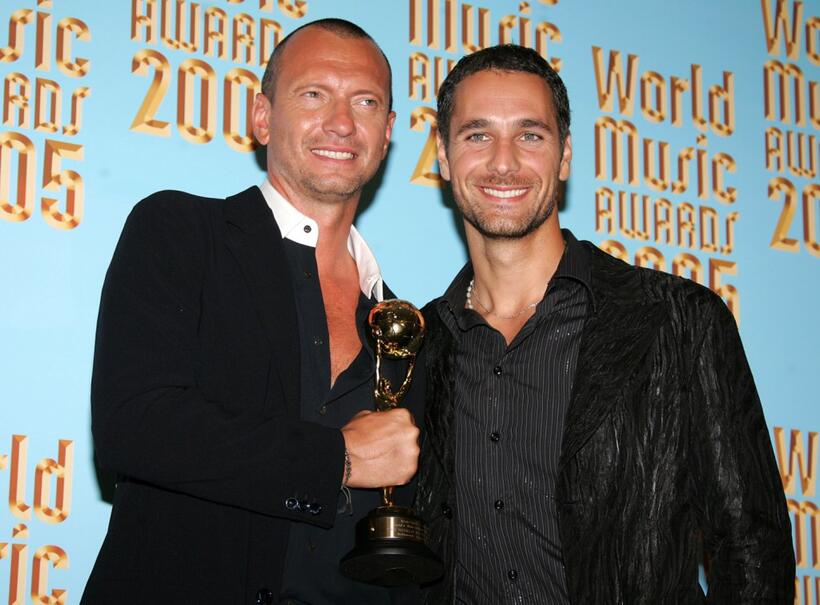 Biago Antonacci and Raoul Bova at the 2005 World Music Awards.