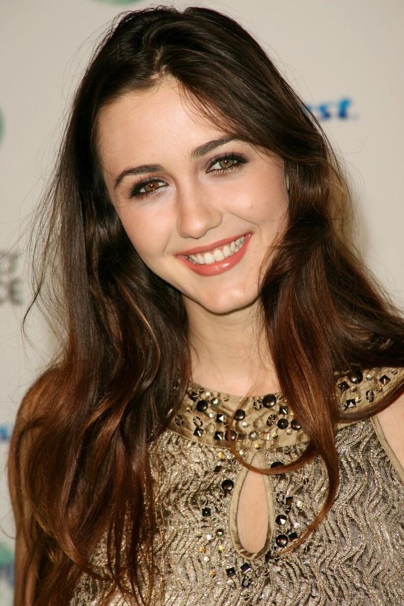 Madeline Zima at the 34th Annual People's Choice Awards Nominations Announcements.
