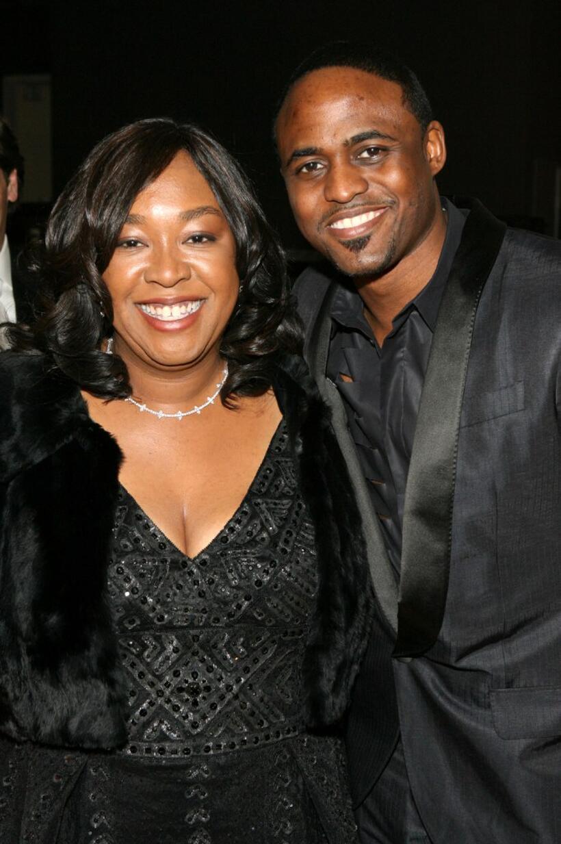 Shonda Rhimes and Wayne Brady at the 39th NAACP Image Awards.