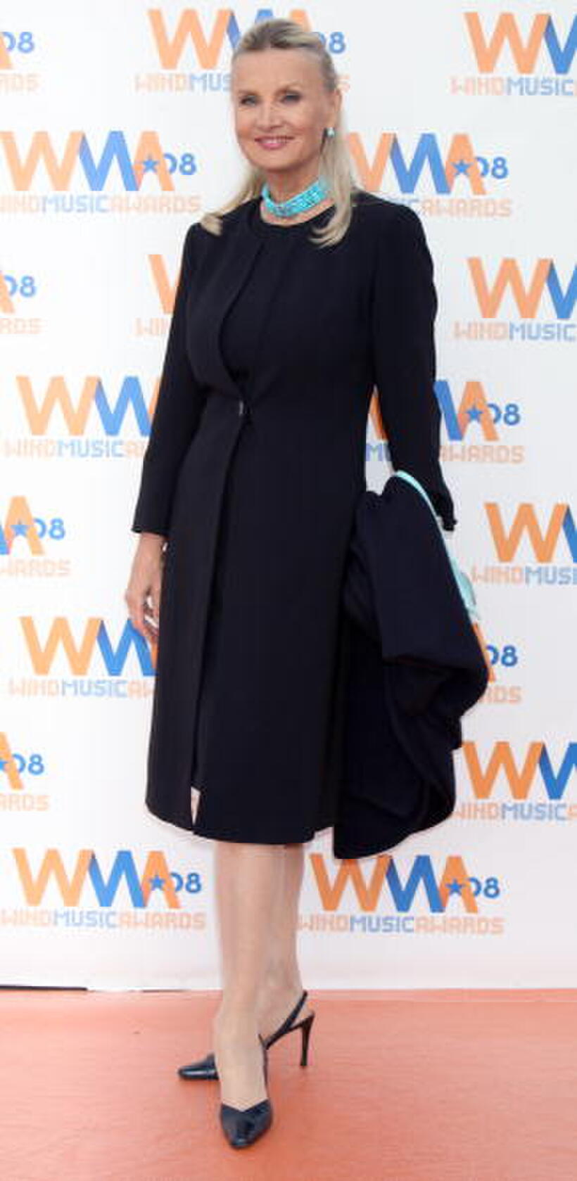 Barbara Bouchet at the 2008 Wind Music Awards.