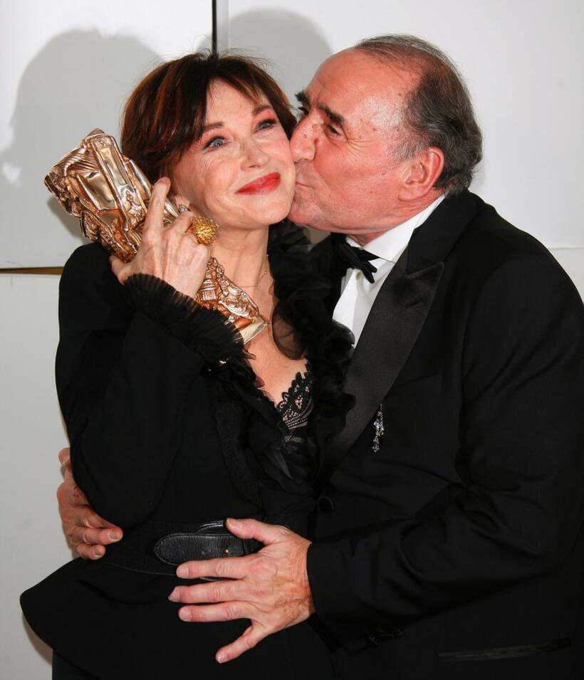 Claude Brasseur and Marlene Jobert at the 32nd Cesars film awards ceremony, during a photo call.