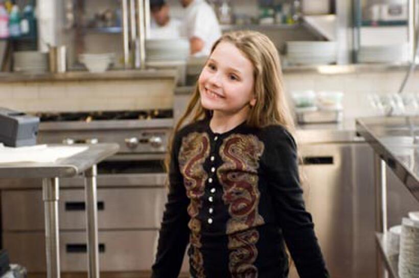 Abigail Breslin as Zoe in "No Reservations."