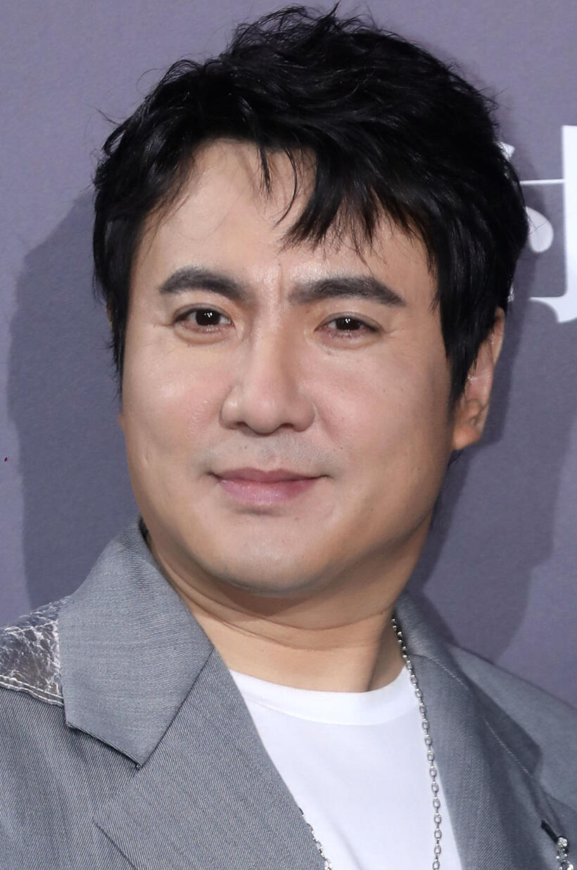 Shen Teng at the 2021 Harper's Bazaar Icons Party in Shanghai.
