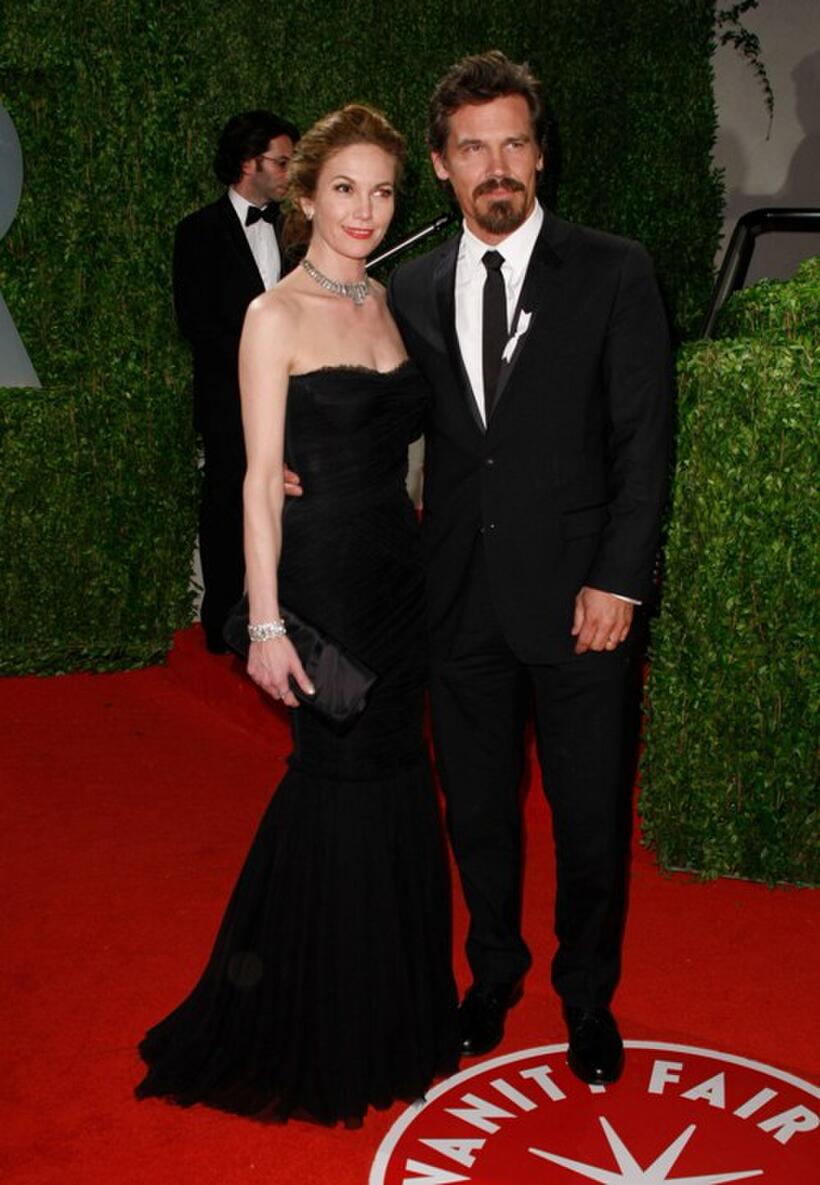 Diane Lane and Josh Brolin at the 2009 Vanity Fair Oscar party.