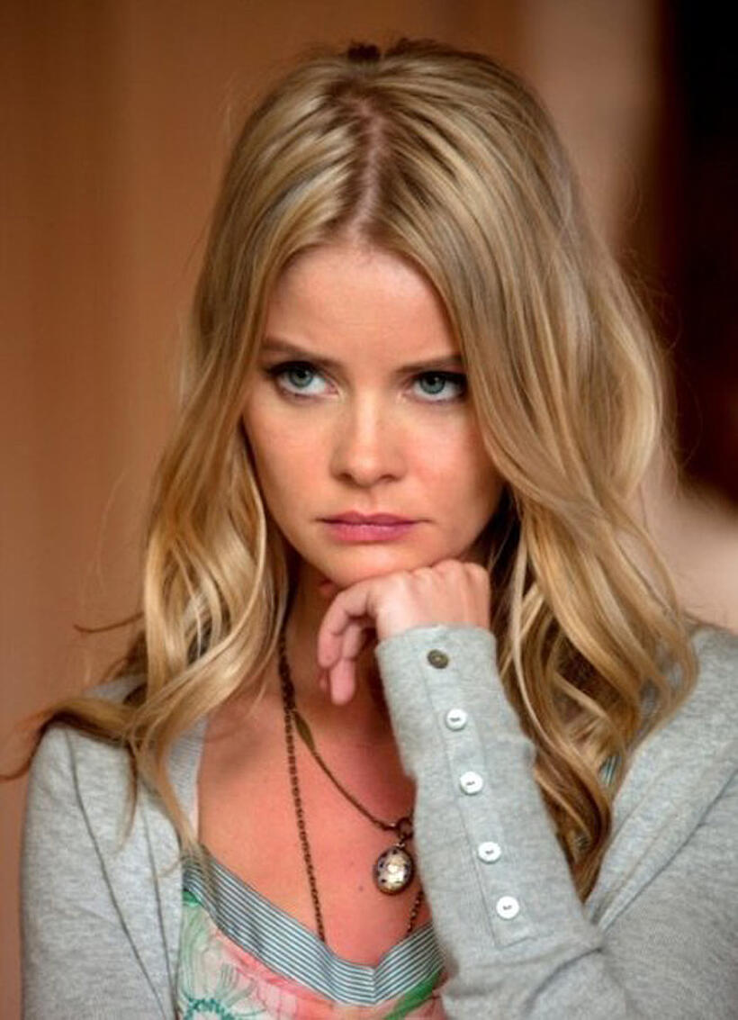 Anita Briem as Elizabeth Ryan in "Dylan Dog: Dead of Night."