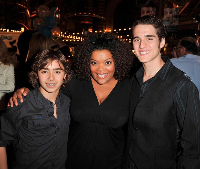 Jansen Panettiere, Yvette Nicole Brown and Daniel Samonas at the premiere of "Hotel for Dogs."