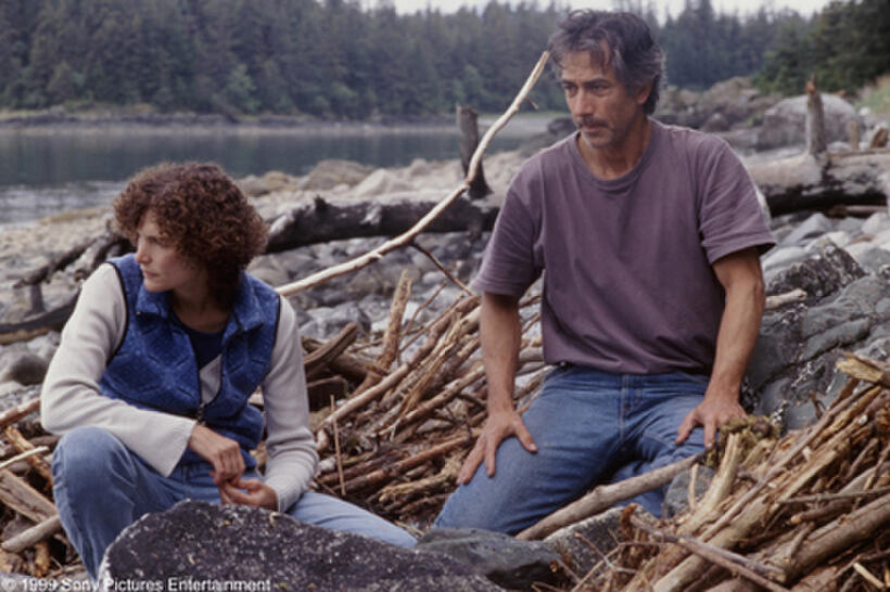 Mary Elizabeth Mastrantonio and David Strathairn in "Limbo."