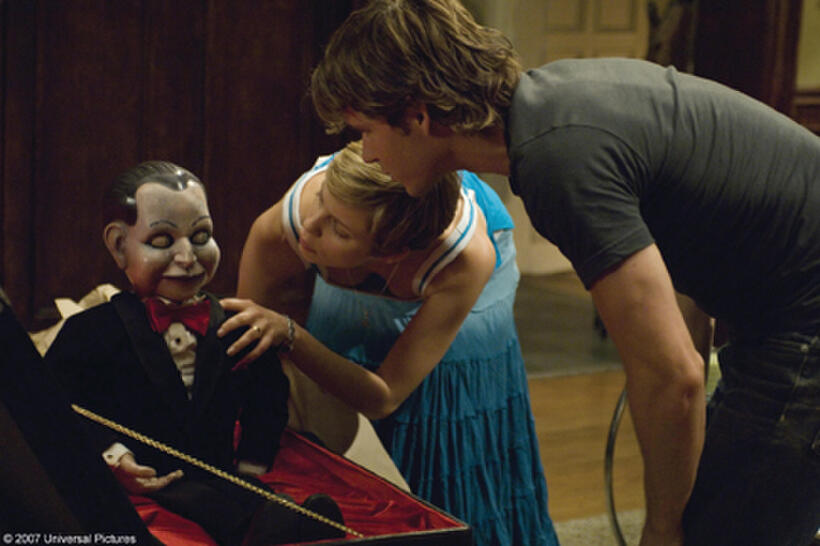 Laura Regan and Ryan Kwanten receive Mary Shaw's doll in "Dead Silence."