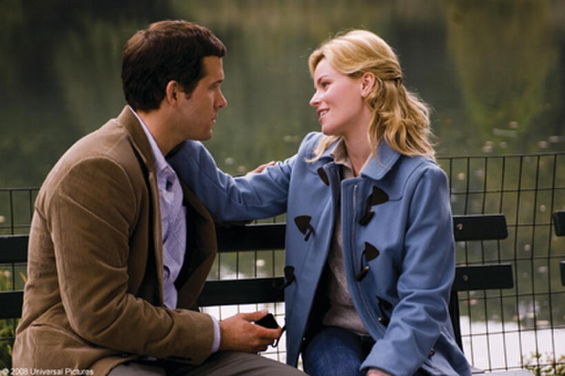 Ryan Reynolds and Elizabeth Banks in "Definitely, Maybe."