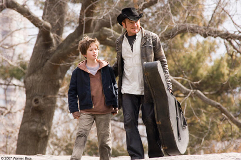 Freddie Highmore and Robin Williams in "August Rush."