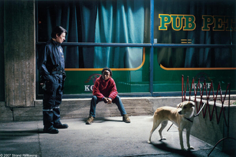 A scene from "Lights in the Dusk."