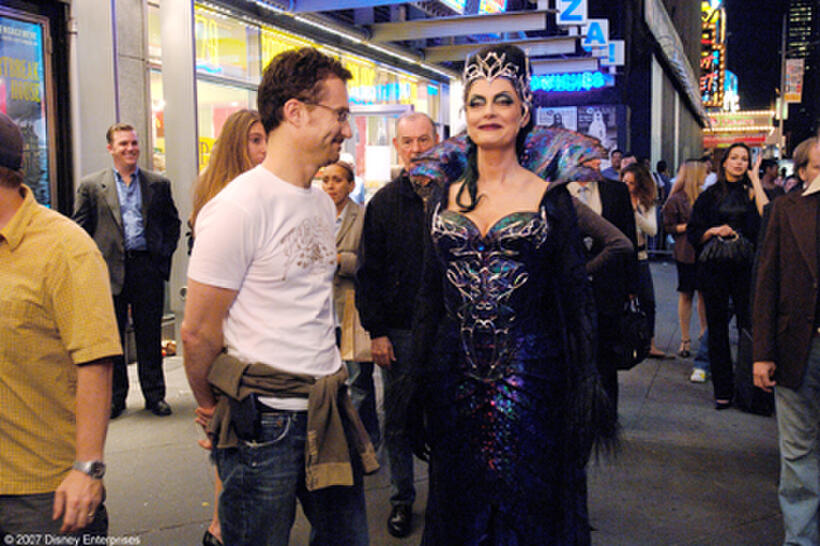 Producer Barry Josephson and Susan Sarandon on the set of "Enchanted."