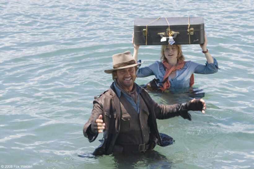 Gerard Butler and Jodie Foster in "Nim's Island."