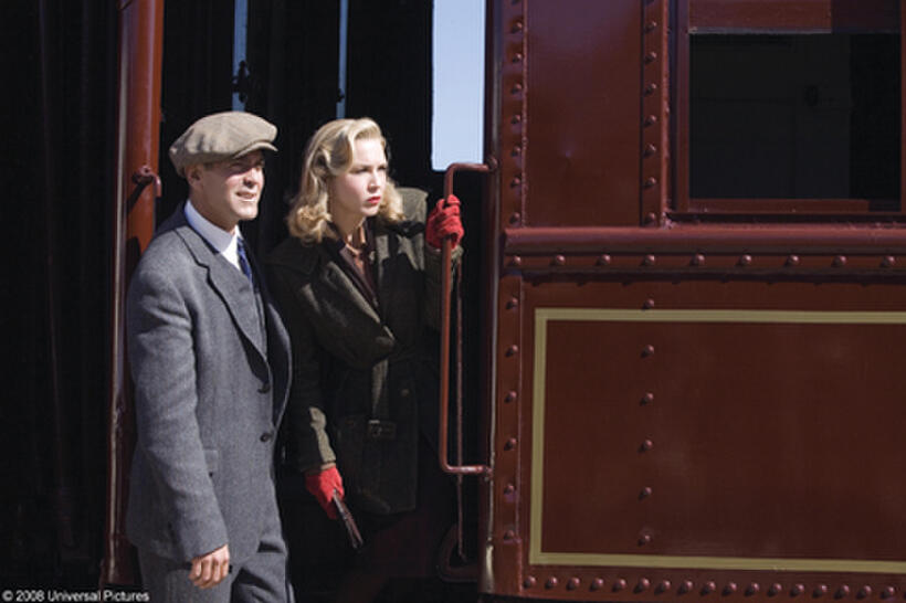 George Clooney and Renee Zellweger in "Leatherheads."