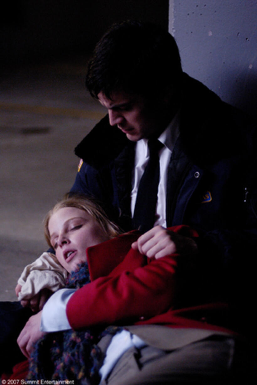 Rachel Nichols and Wes Bentley in "P2."