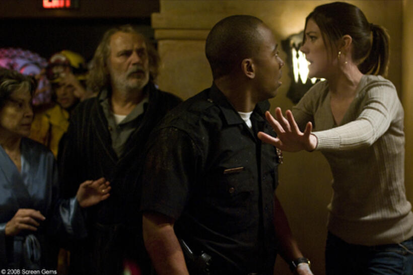 Elaine Kagan as Wanda, Jay Hernandez as Jake, Rade Sherbedgia as Yuri, Columbus Short as Danny and Jennifer Carpenter as Angela in "Quarantine."